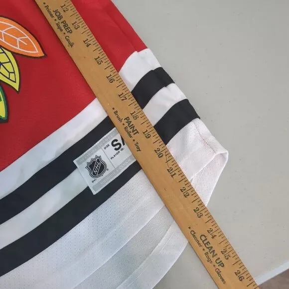 NHL Red Blackhawks Women's Jersey - Picture 3 of 6